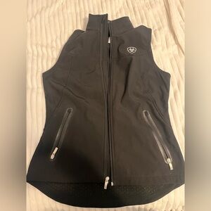 Women’s black Ariat vest